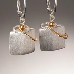 13 twist sv earring