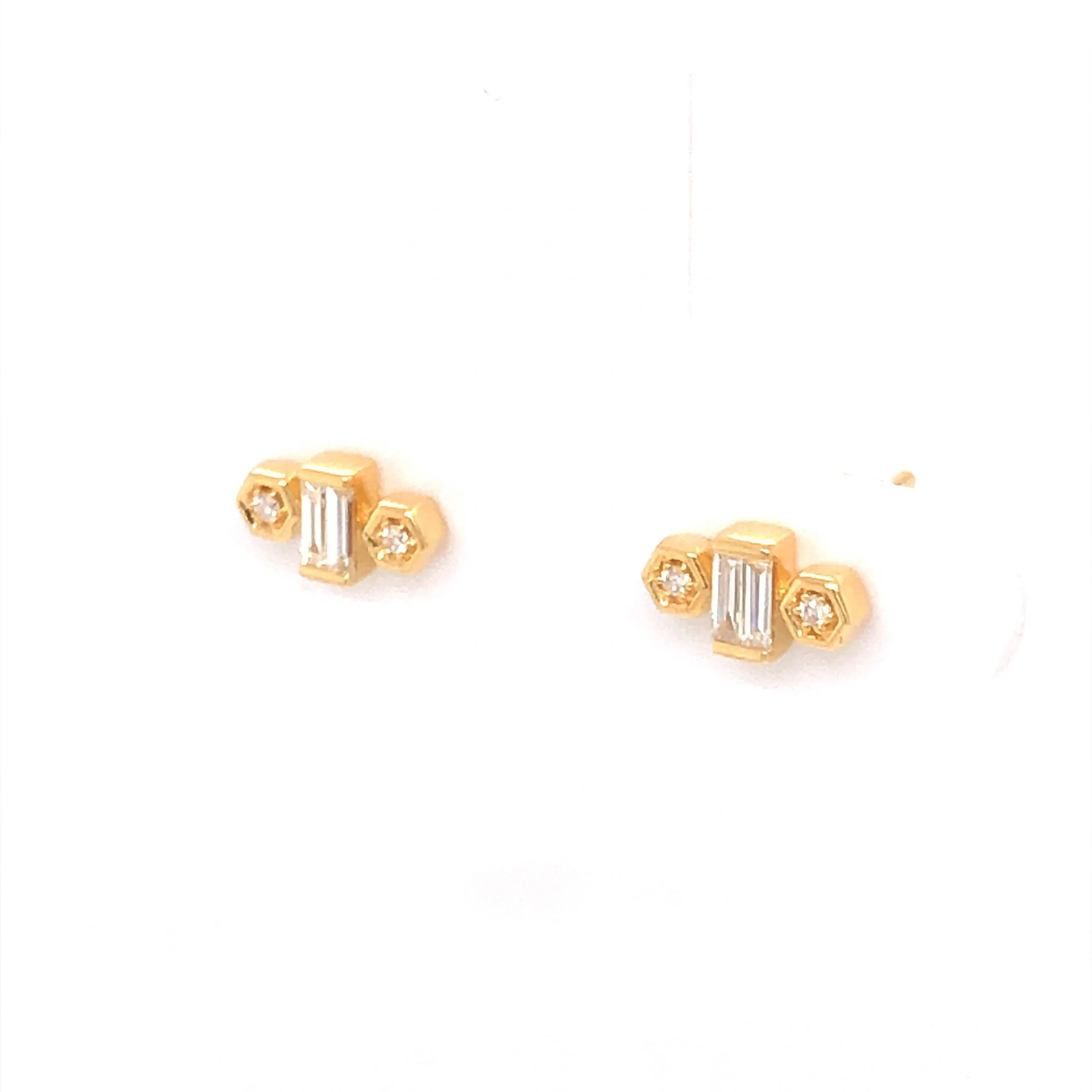 .17 Baguette Diamond Earrings in 18k Yellow Gold