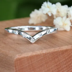 950 Platinum 5 Diamond Wishbone Wedding Ring
