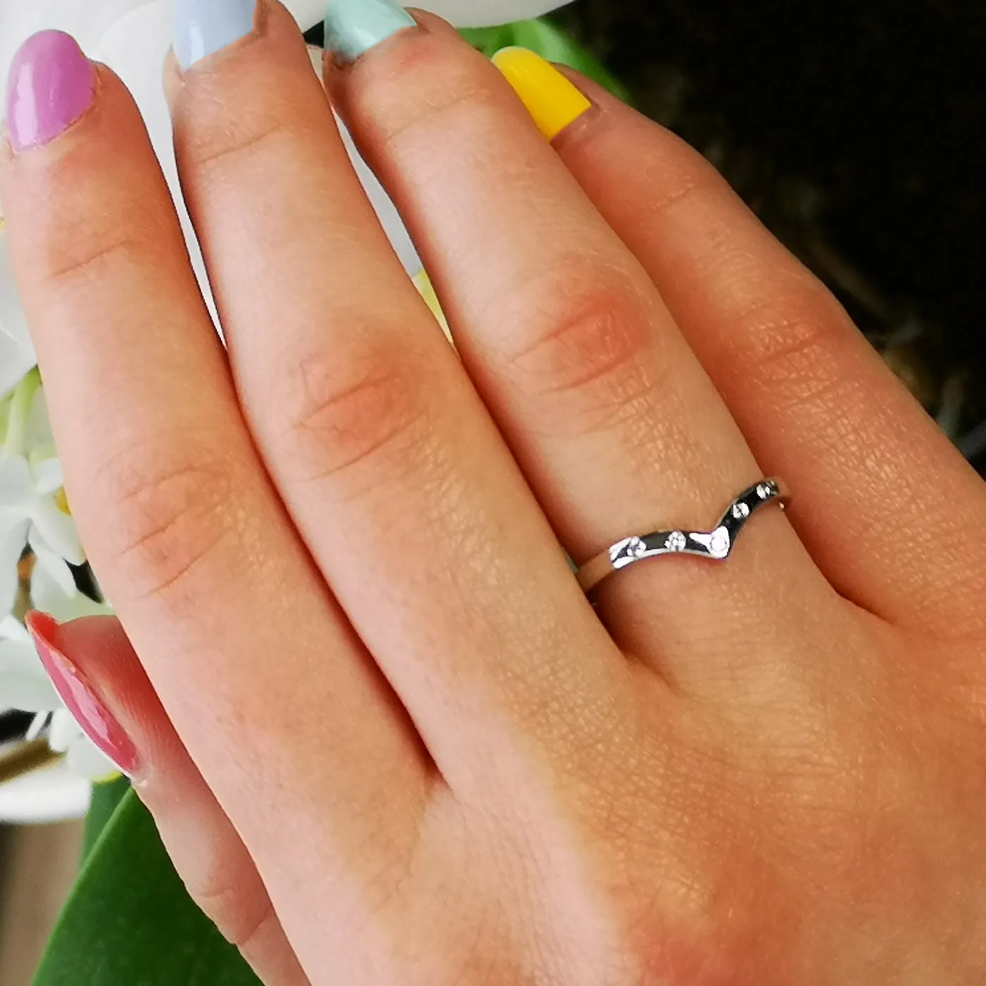 950 Platinum 5 Diamond Wishbone Wedding Ring