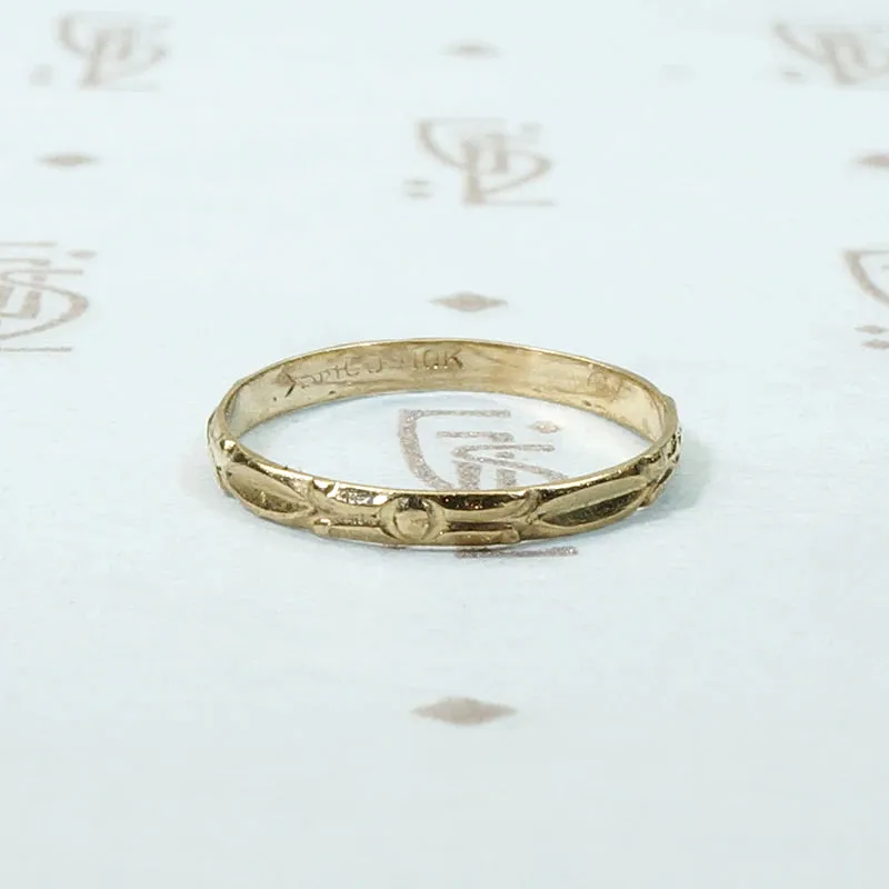 Art Deco Arrows Gold Tiny Ring