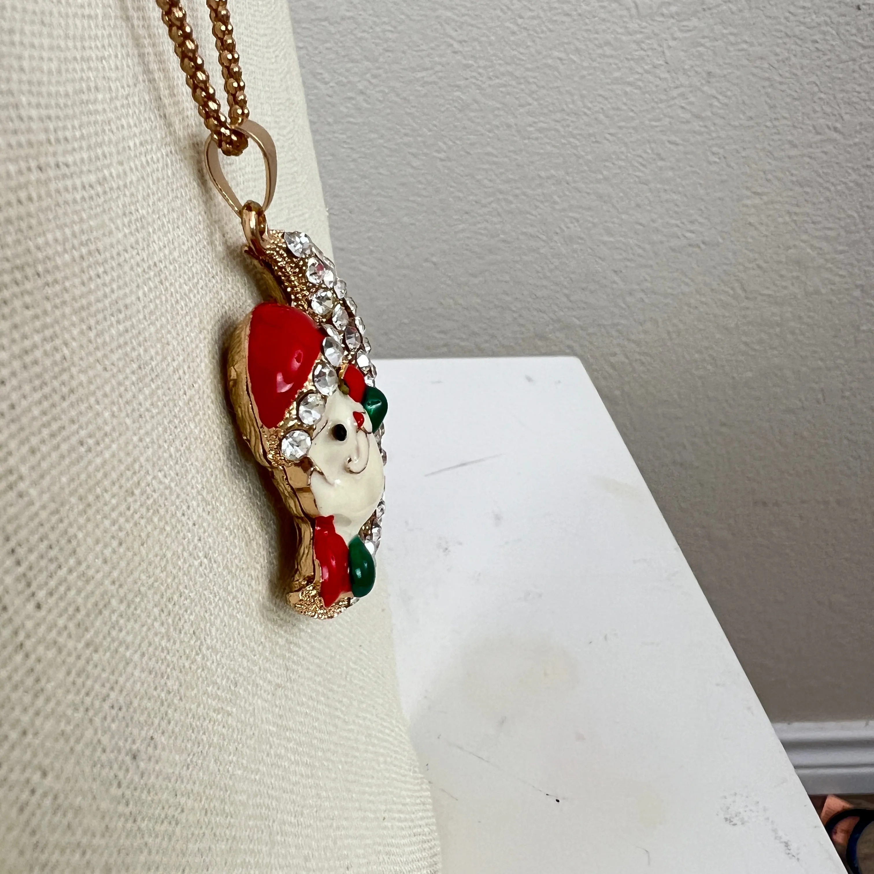 Betsey Johnson Sparkling Santa Claus Rhinestone Christmas Pendant Necklace 30"