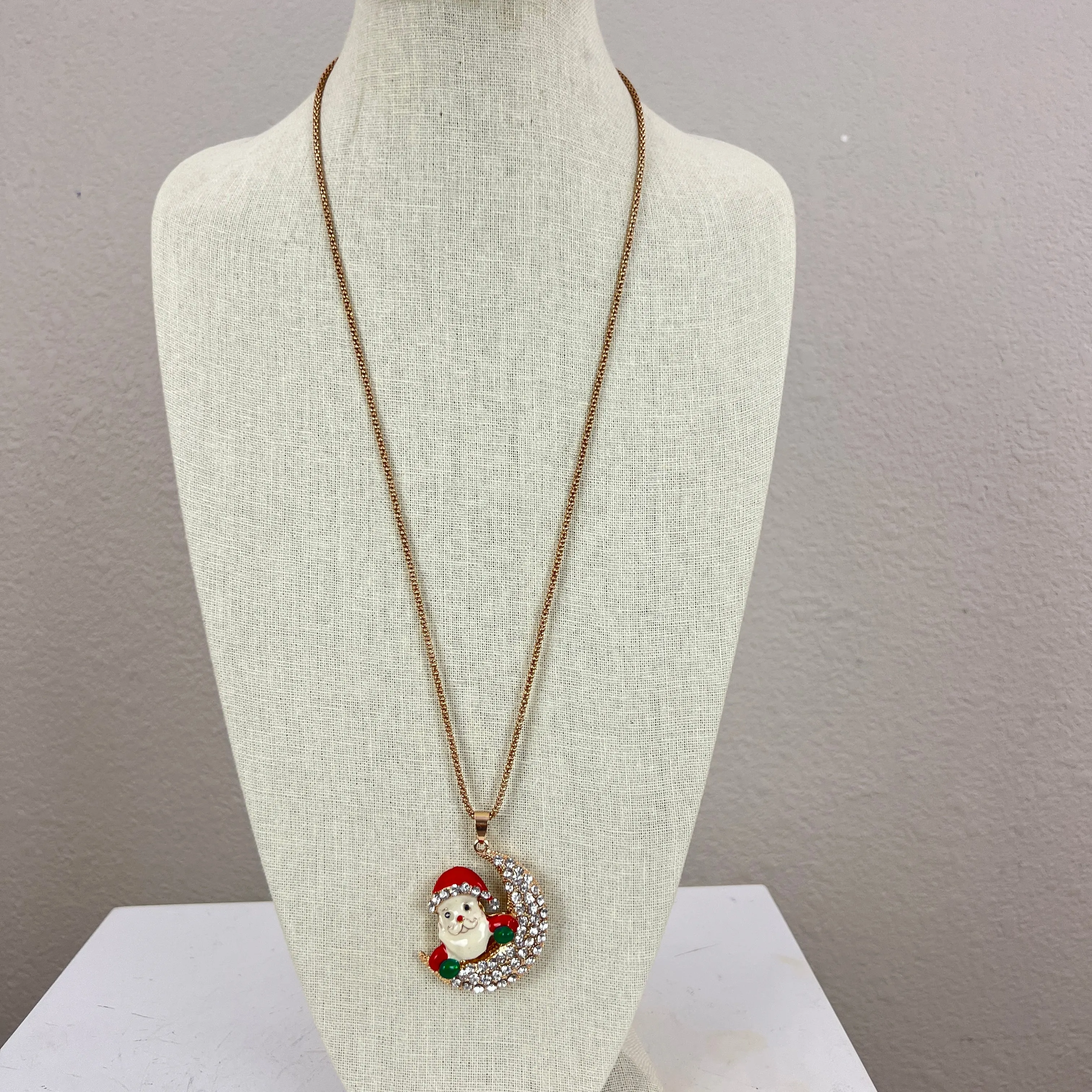 Betsey Johnson Sparkling Santa Claus Rhinestone Christmas Pendant Necklace 30"
