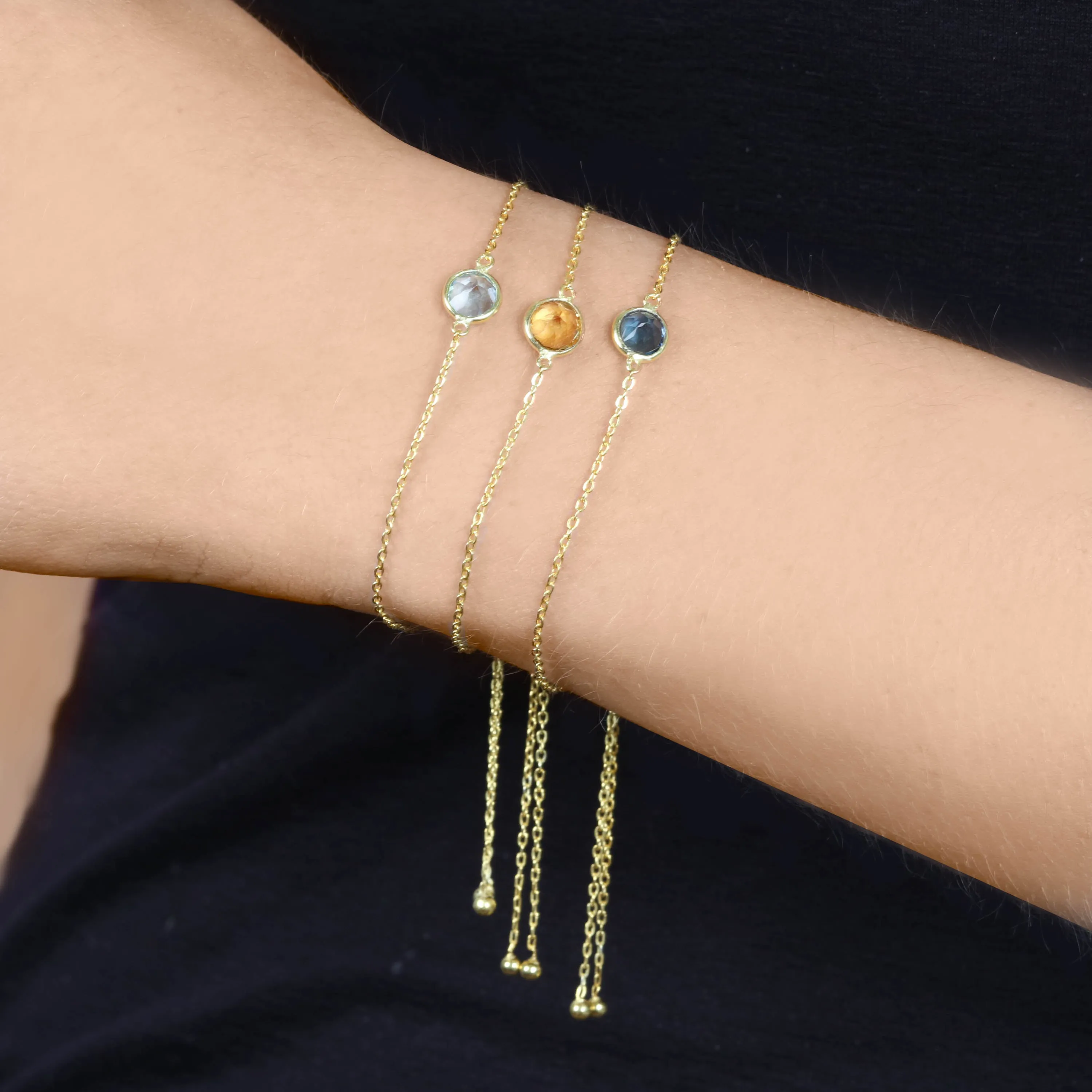 Birthstone Solitaire Bracelet-January Garnet