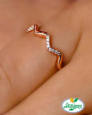 DAZZLING CURVES DIAMOND RING