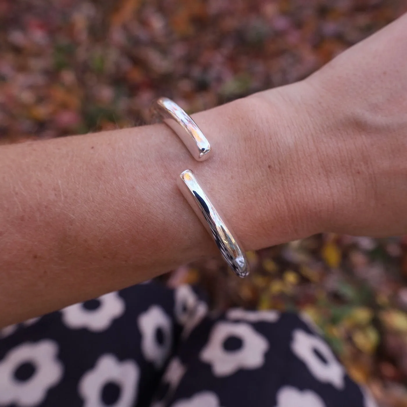 Electroform Square Edged Hinged Bangle