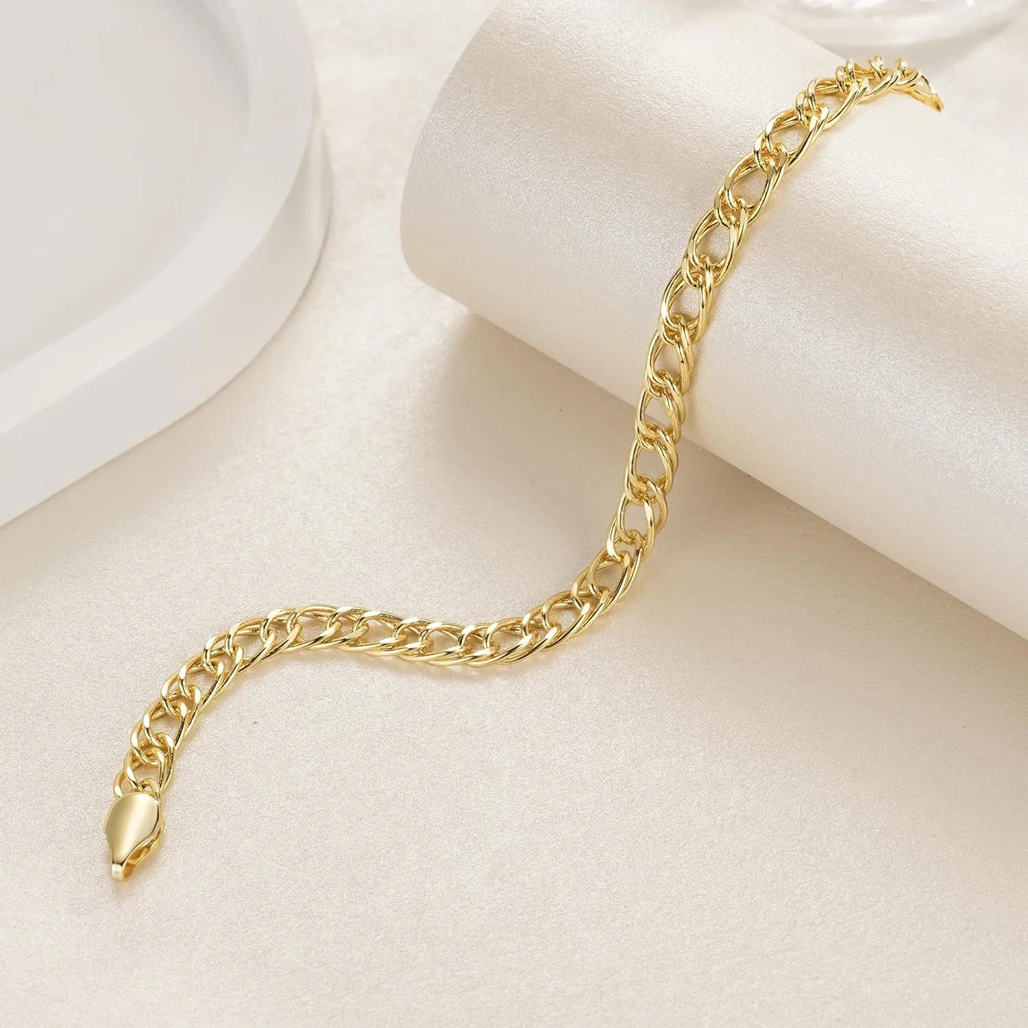 ERIN MARIE 14K Gold Bracelets Non Tarnish Cuban Chain Gold Bracelets for Women Sparse Design Gold Chain Bracelet Gifts for Women Every Occasion (6.5-9 in)