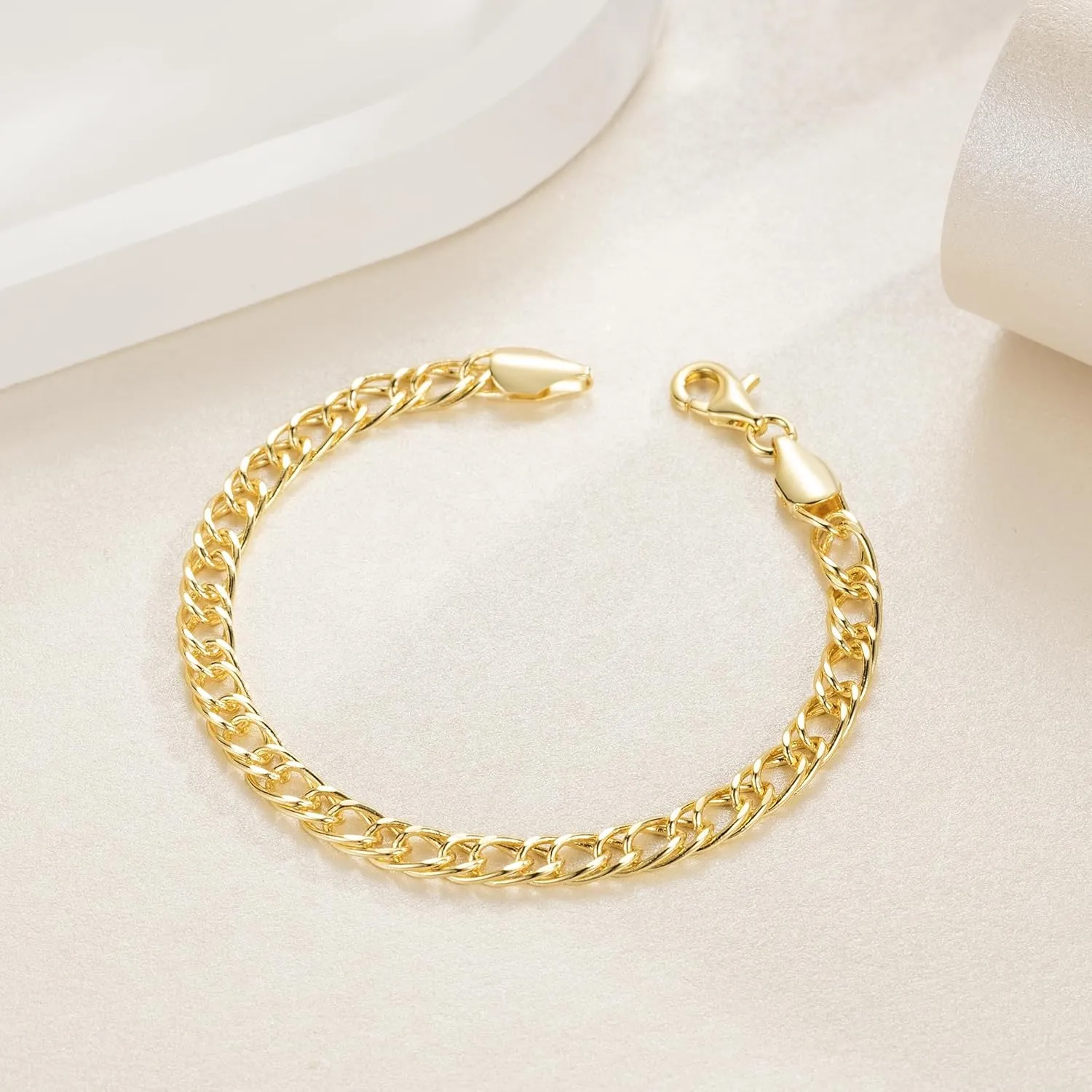 ERIN MARIE 14K Gold Bracelets Non Tarnish Cuban Chain Gold Bracelets for Women Sparse Design Gold Chain Bracelet Gifts for Women Every Occasion (6.5-9 in)