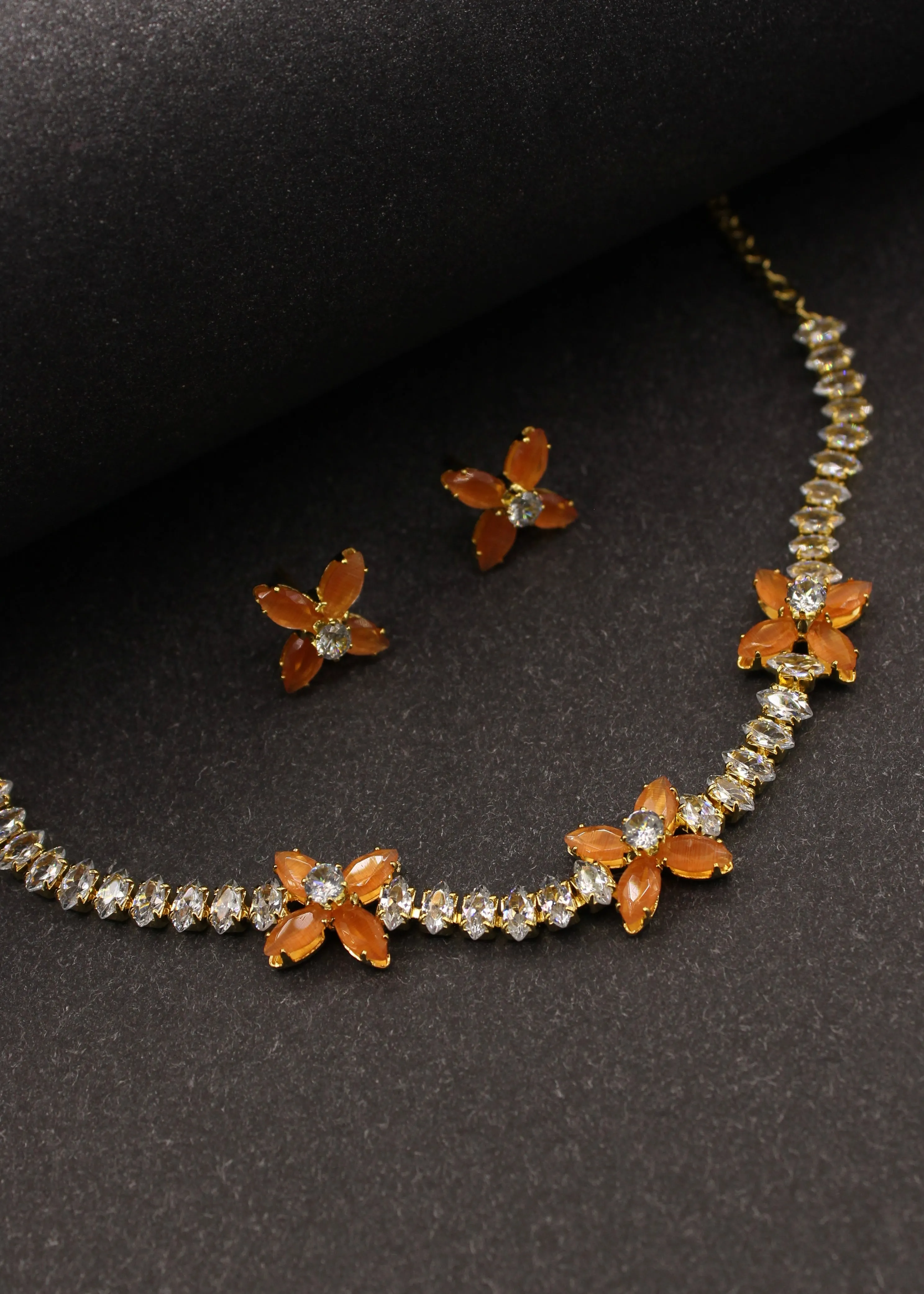 FANCY DIA NECKLACE