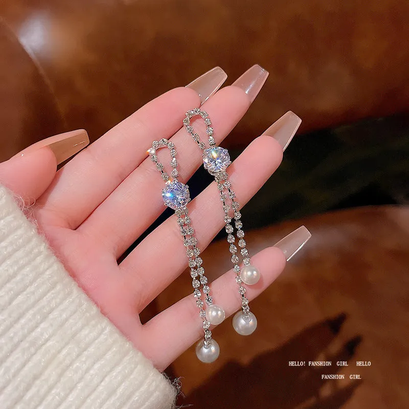 Fashionable Diamond Pearl Earrings