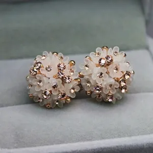 Fashionable Round Shape Rhinestone Flower Enamel Stud Earrings