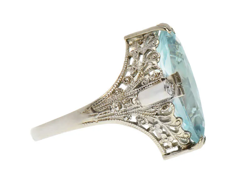 Feminine Marquise Aquamarine Diamond Ring