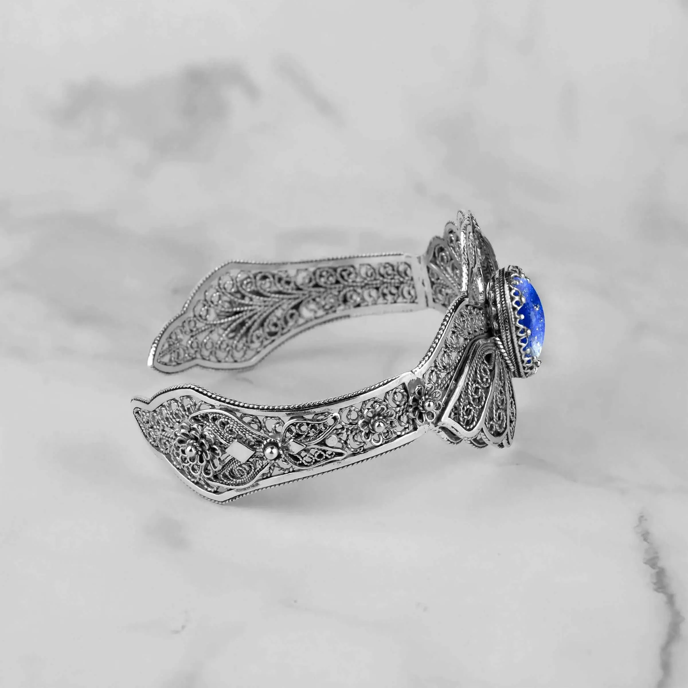 Filigree Art Lapis Lazuli Gemstone Double Swan Figured Women Silver Cuff Bracelet