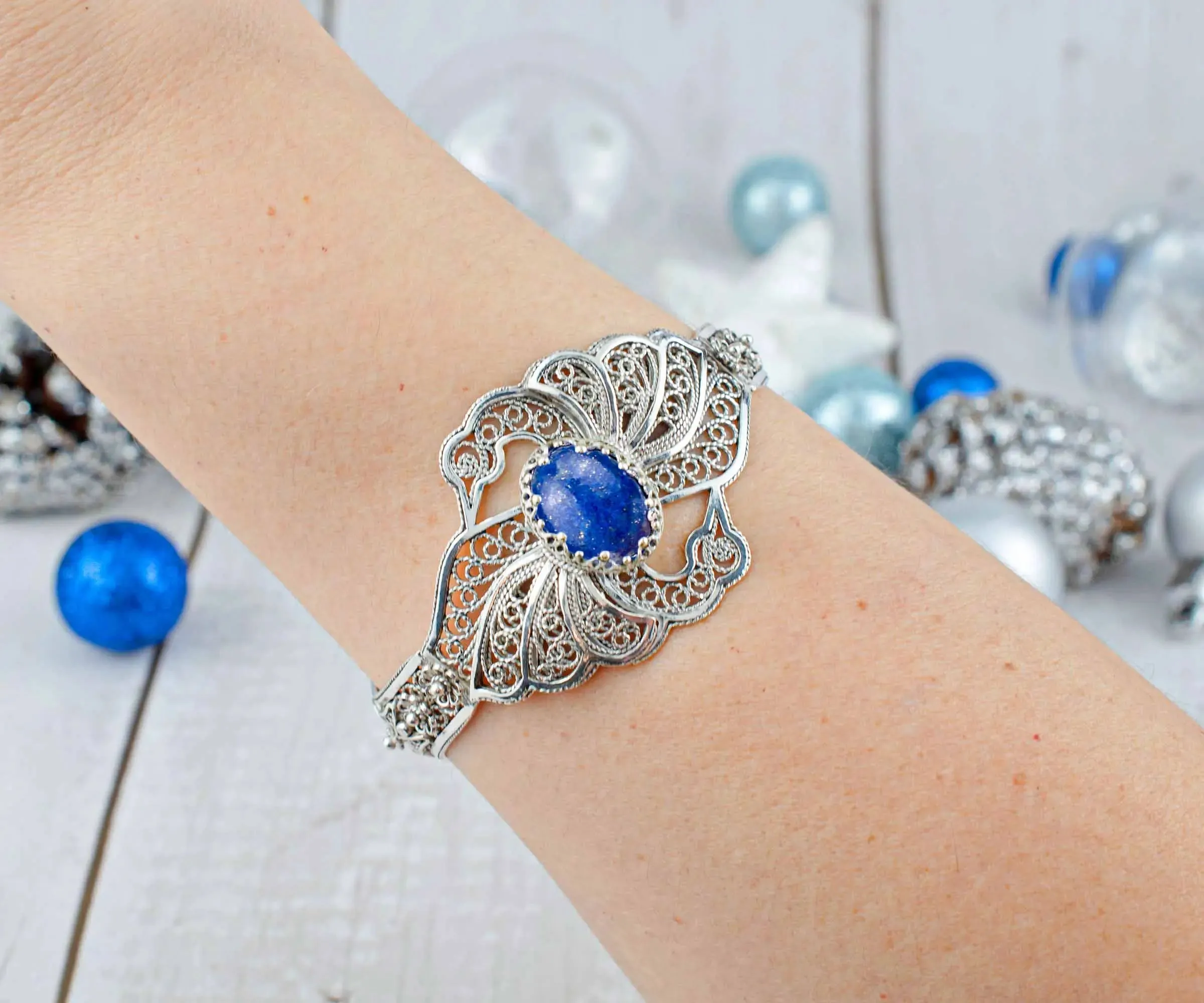 Filigree Art Lapis Lazuli Gemstone Double Swan Figured Women Silver Cuff Bracelet