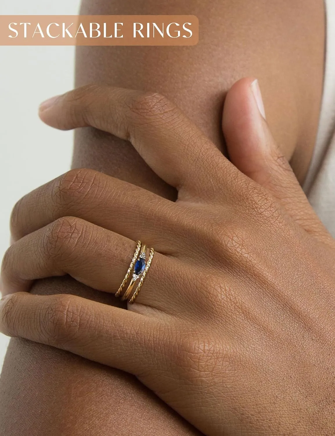 FUNEIA Gold Birthstone Rings for Women Non Tarnish Trendy Stackable Gold Rings that Don't Tarnish Dainty Emerald Green Gemstone Cubic Zirconia Wedding Engagement Ring for her Birthday Gifts Jewelry