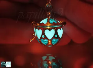 Hearts Locket Glow in the Dark / Heart Locket / Turquoise Hearts Locket /
