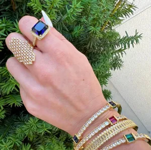 Leigh ring available in sapphire and diamond