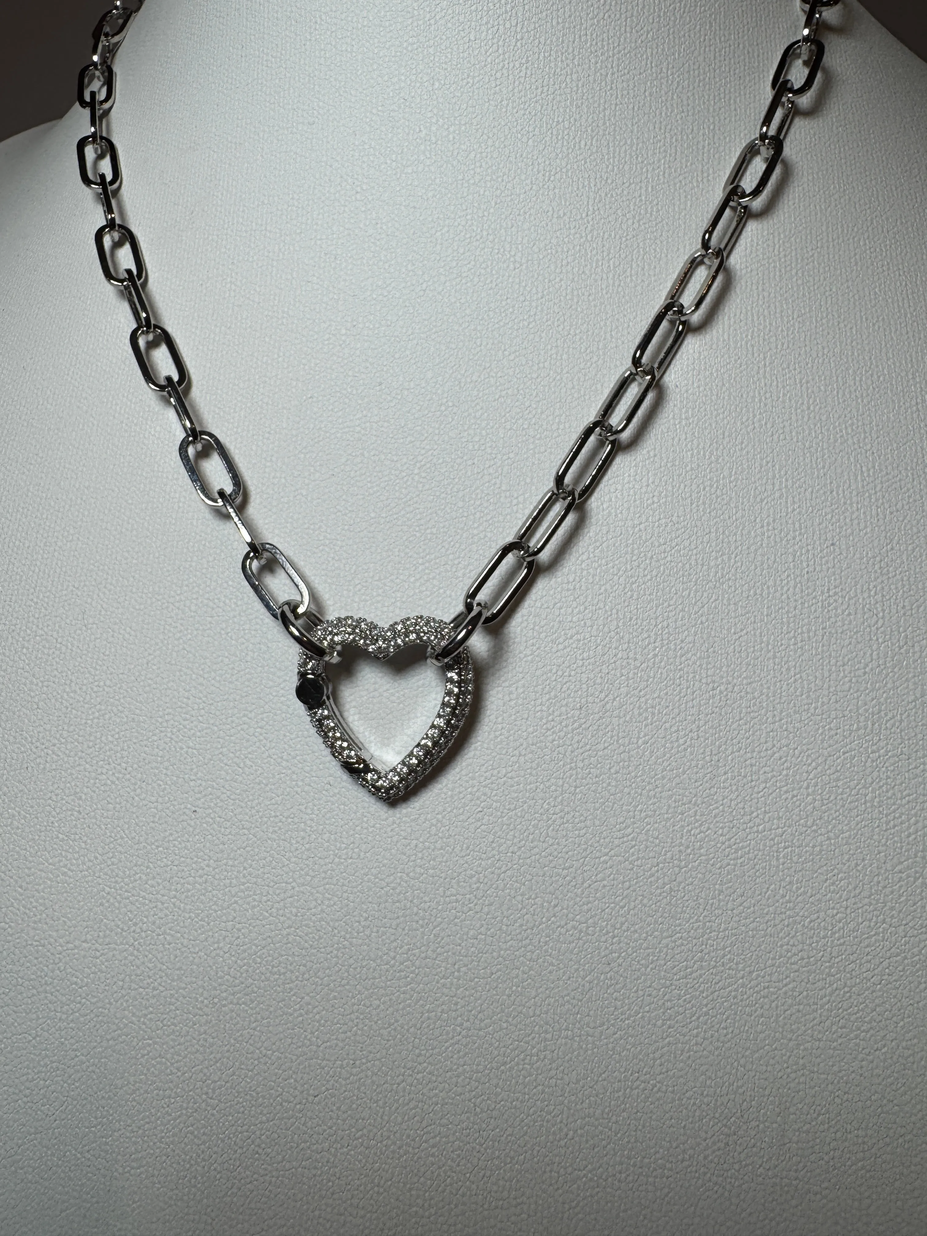 Mae Heart Connector