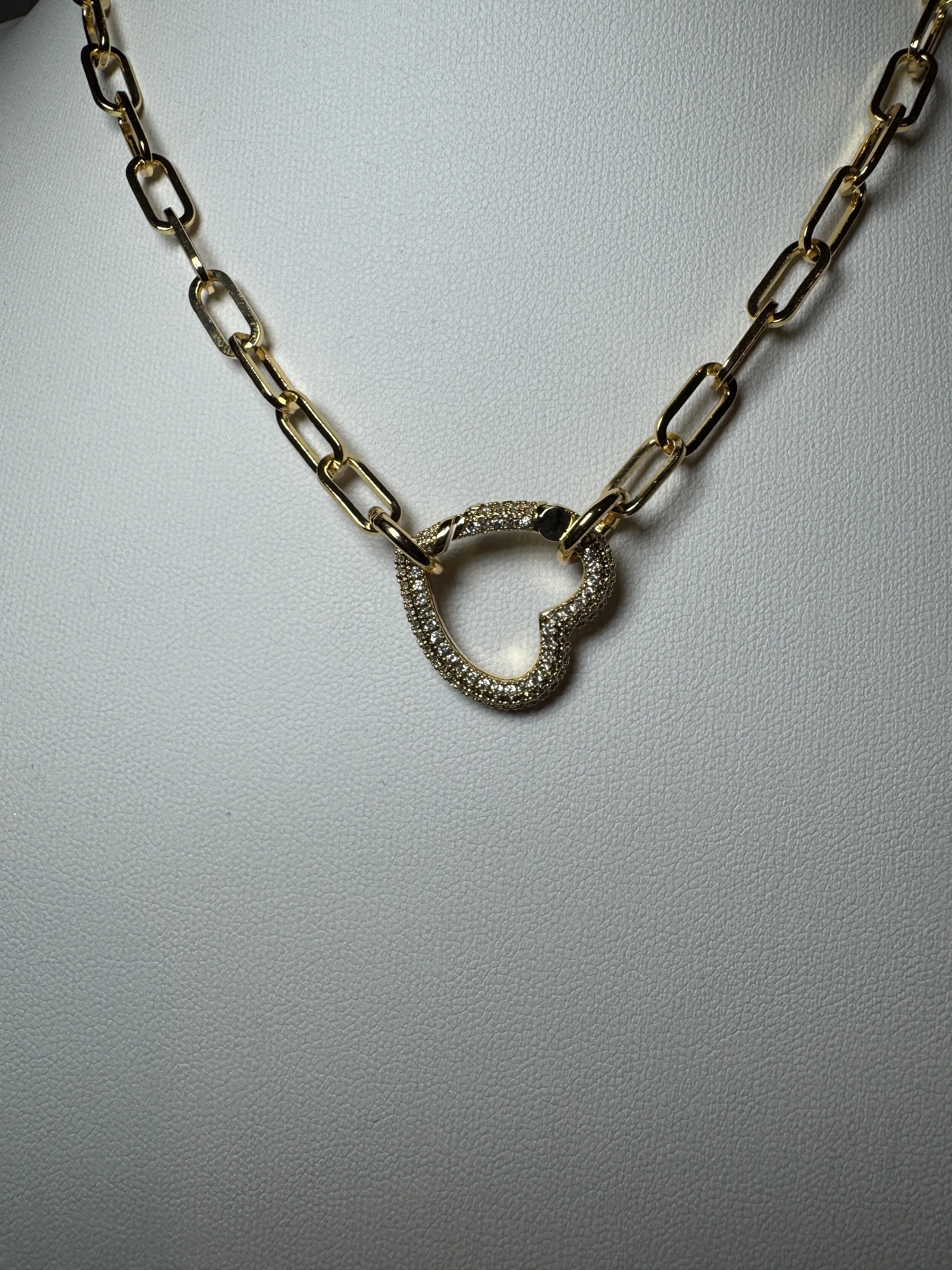 Mae Heart Connector