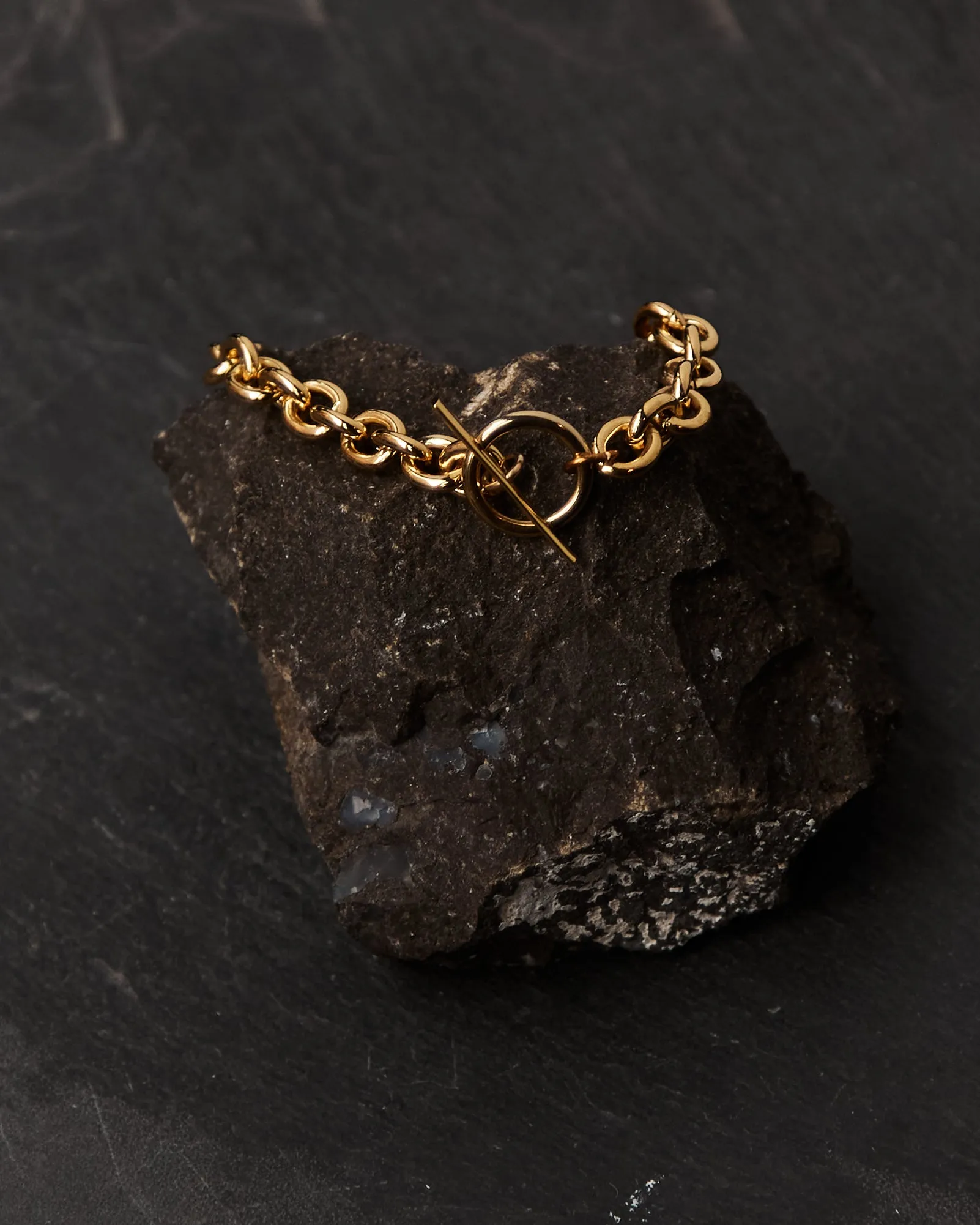 Maslo Small Round Chain Bracelet with Toggle