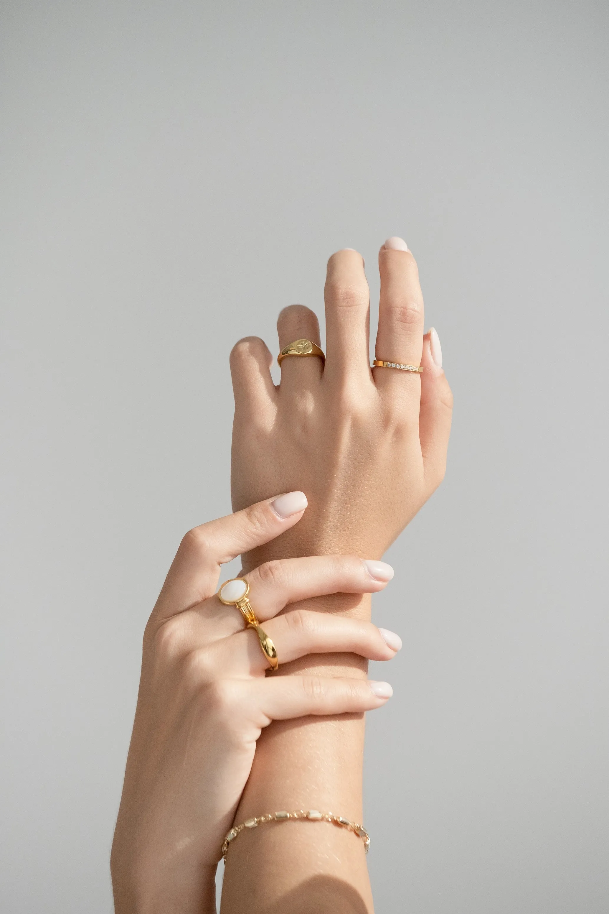 Mother of Pearl Oval Ring