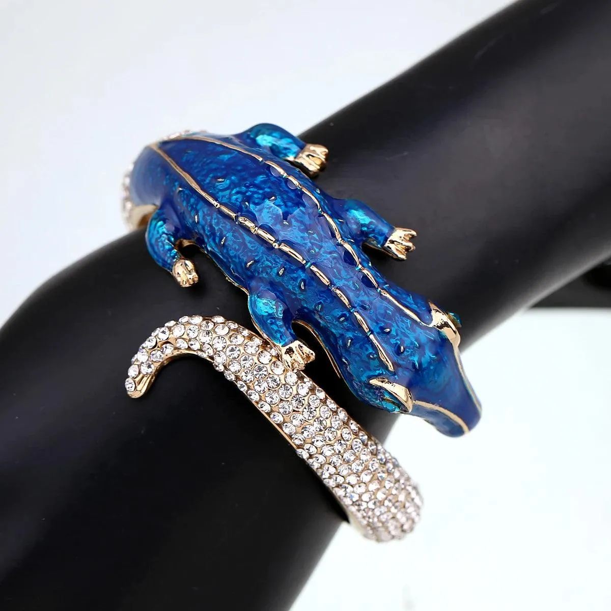 New Unique Design Antique Gold Plated Rhinestone Fashion Statement Crocodile Golden Bangle Cuff Bracelets for Women