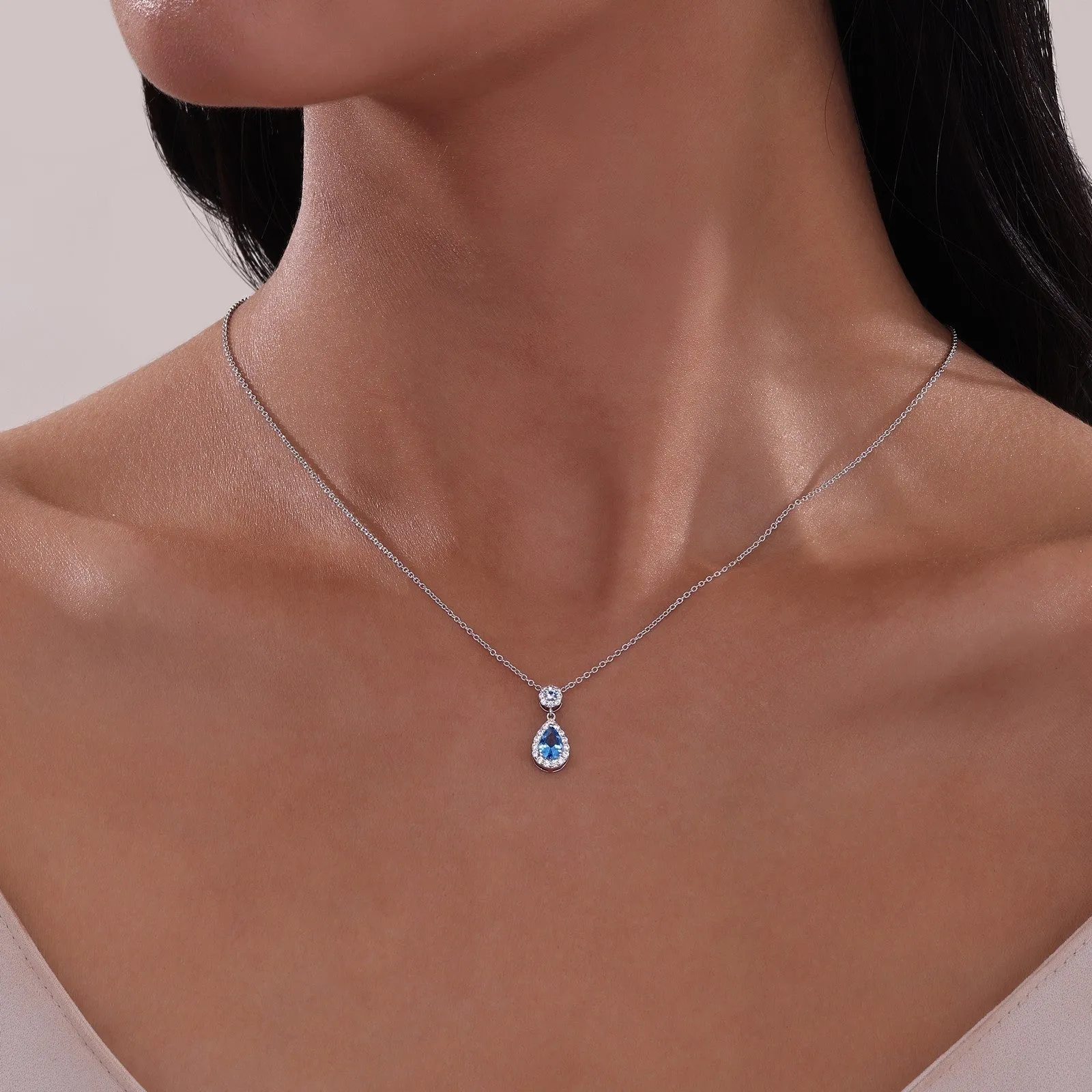 Pear Shape Halo Necklace N0318CAP20