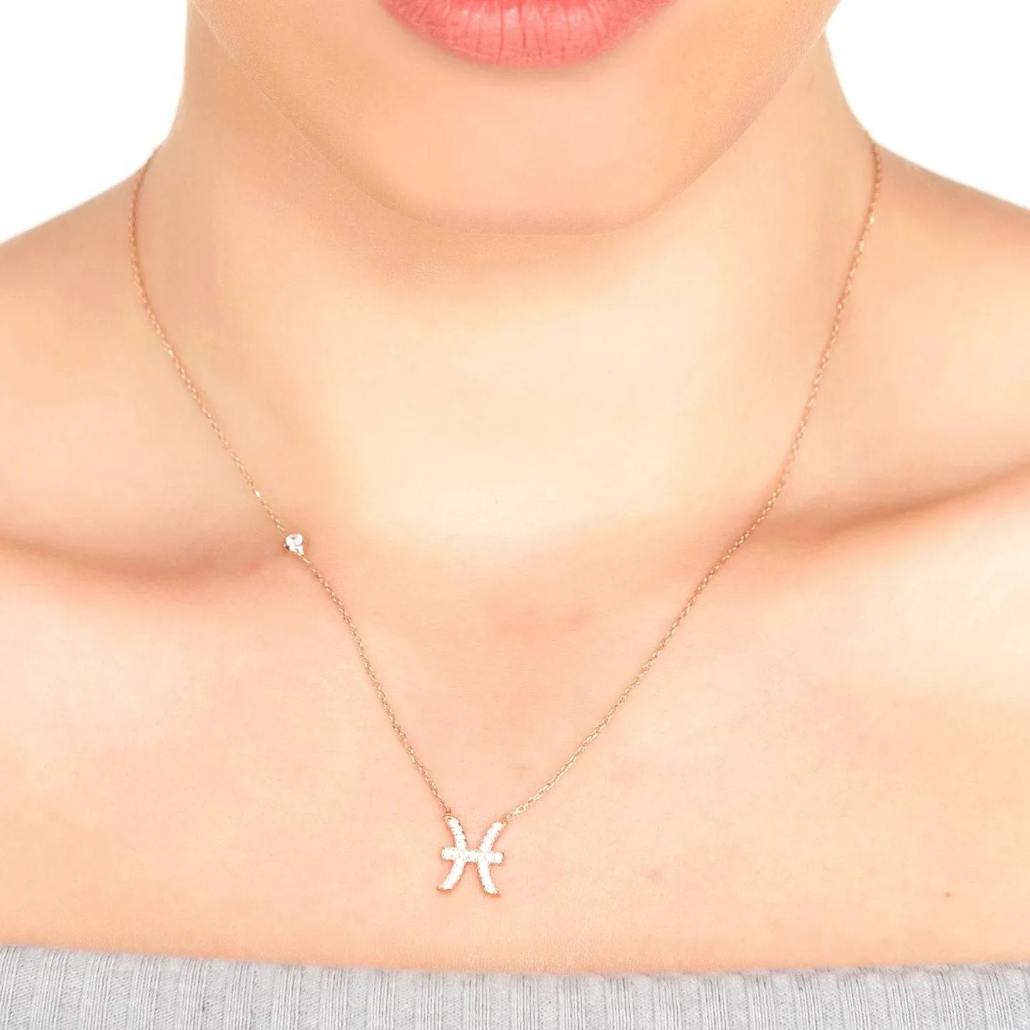 Pisces Zodiac Necklace in Silver Zircon