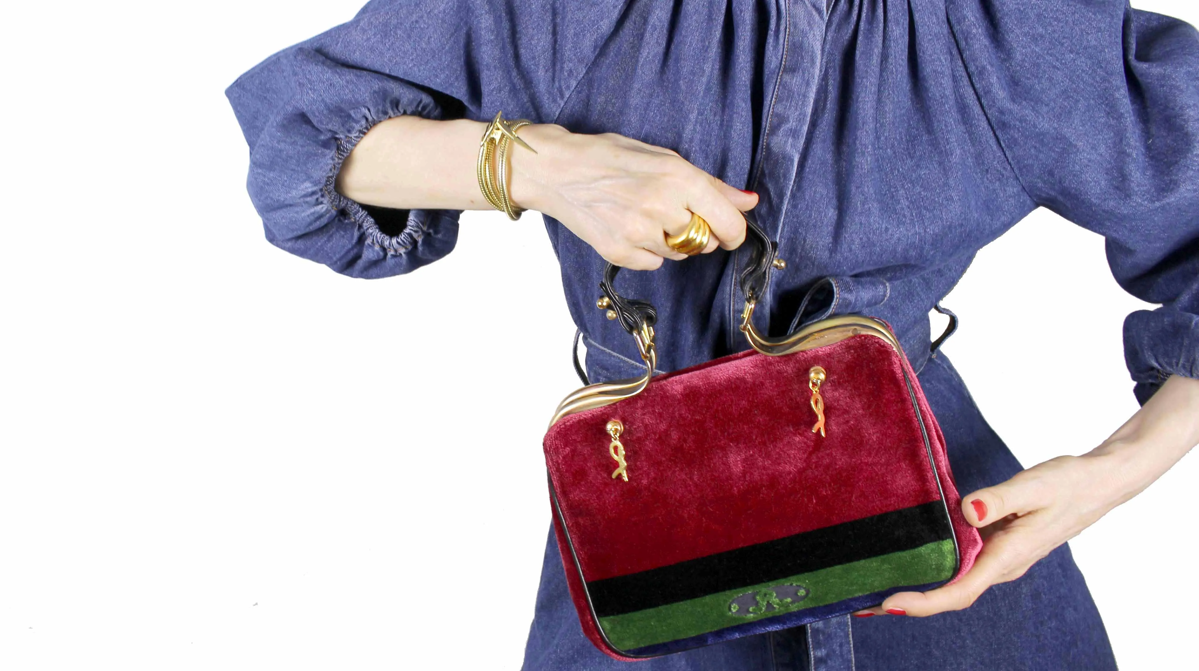 ROBERTA DI CAMERINO red velvet caravel handbag