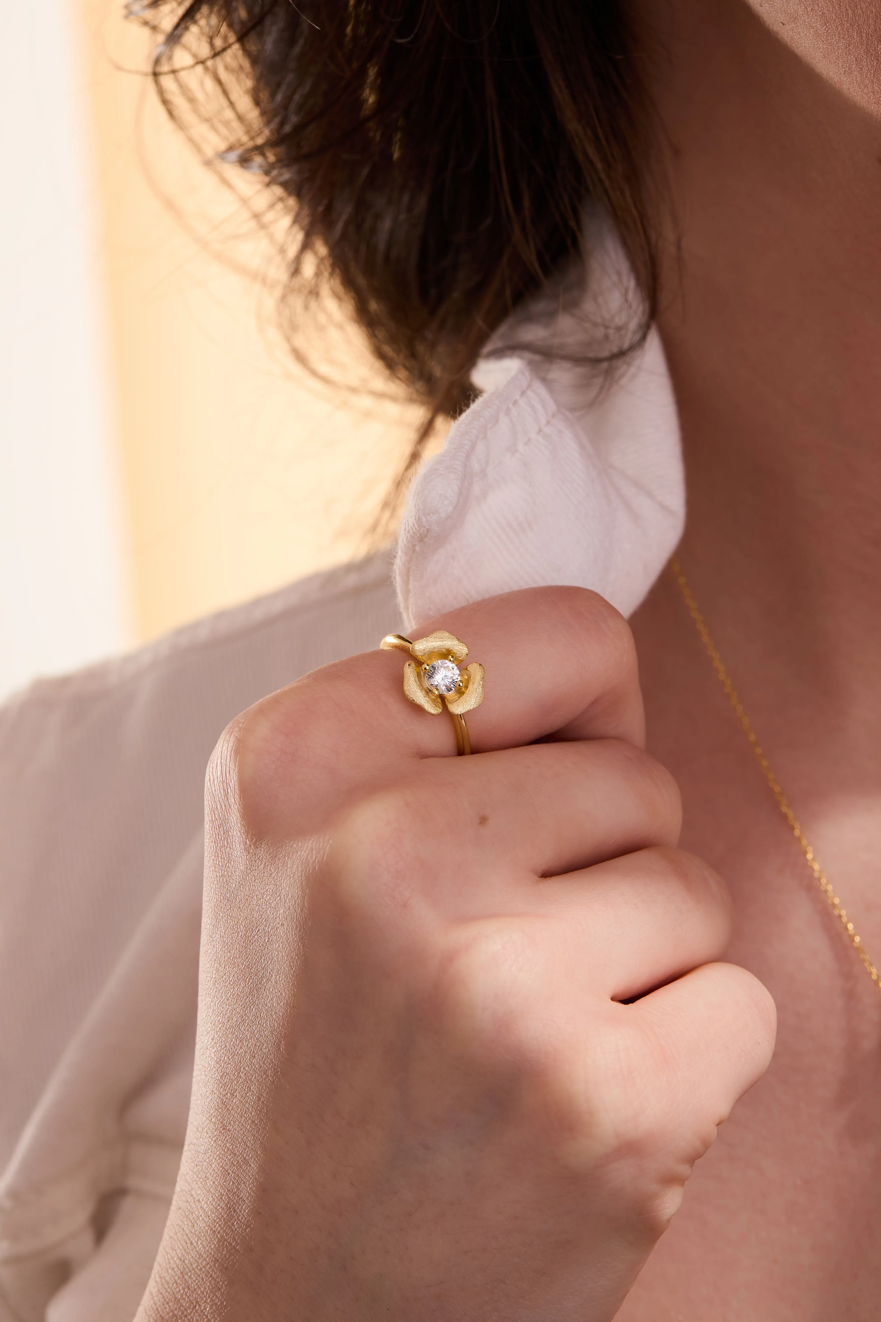 Rosebud gold adjustable ring W.