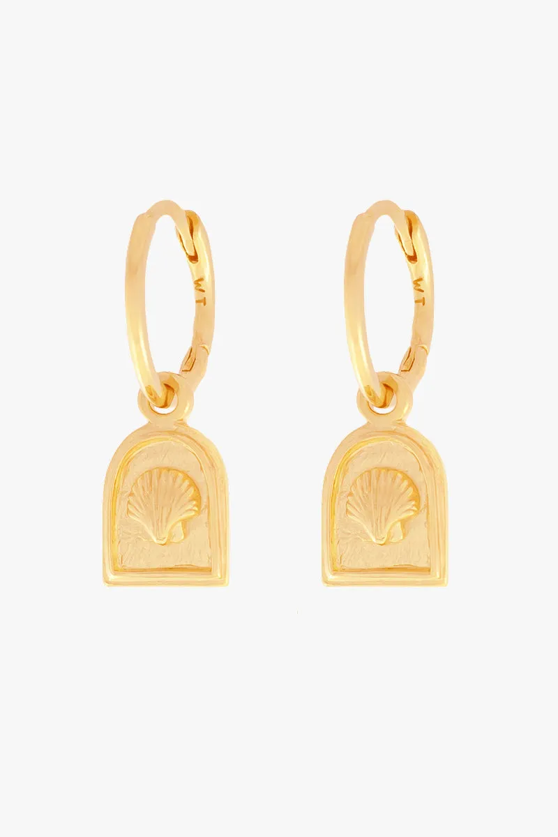 Scallop Medallion Hoop Gold Plated
