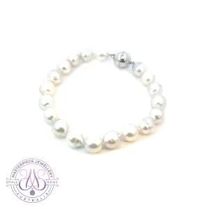 South Sea Pearl bracelet 8-8.5mm silver clasp