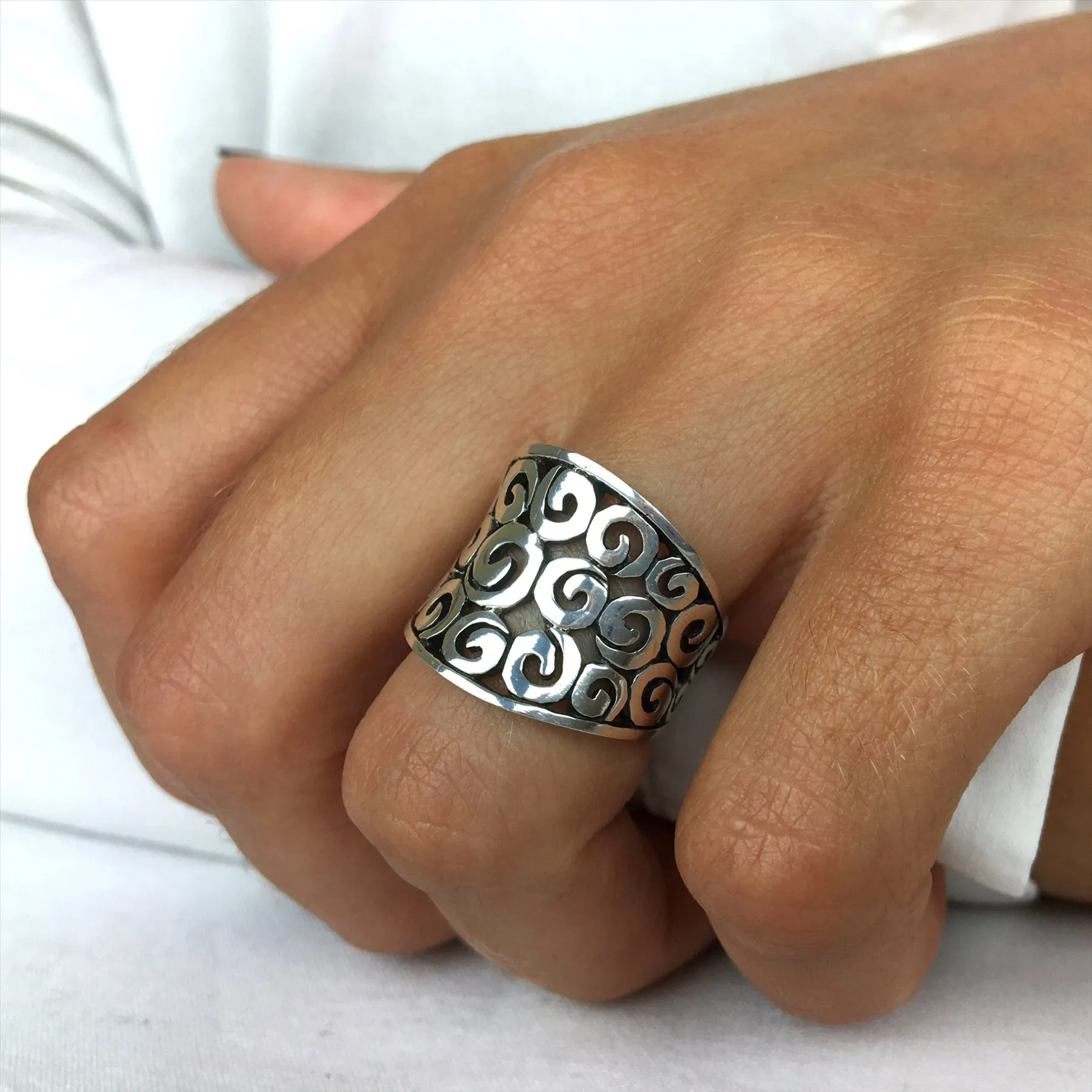 Sterling Silver Cut-Out Spiral Filigree Ring - Wide Concave Band