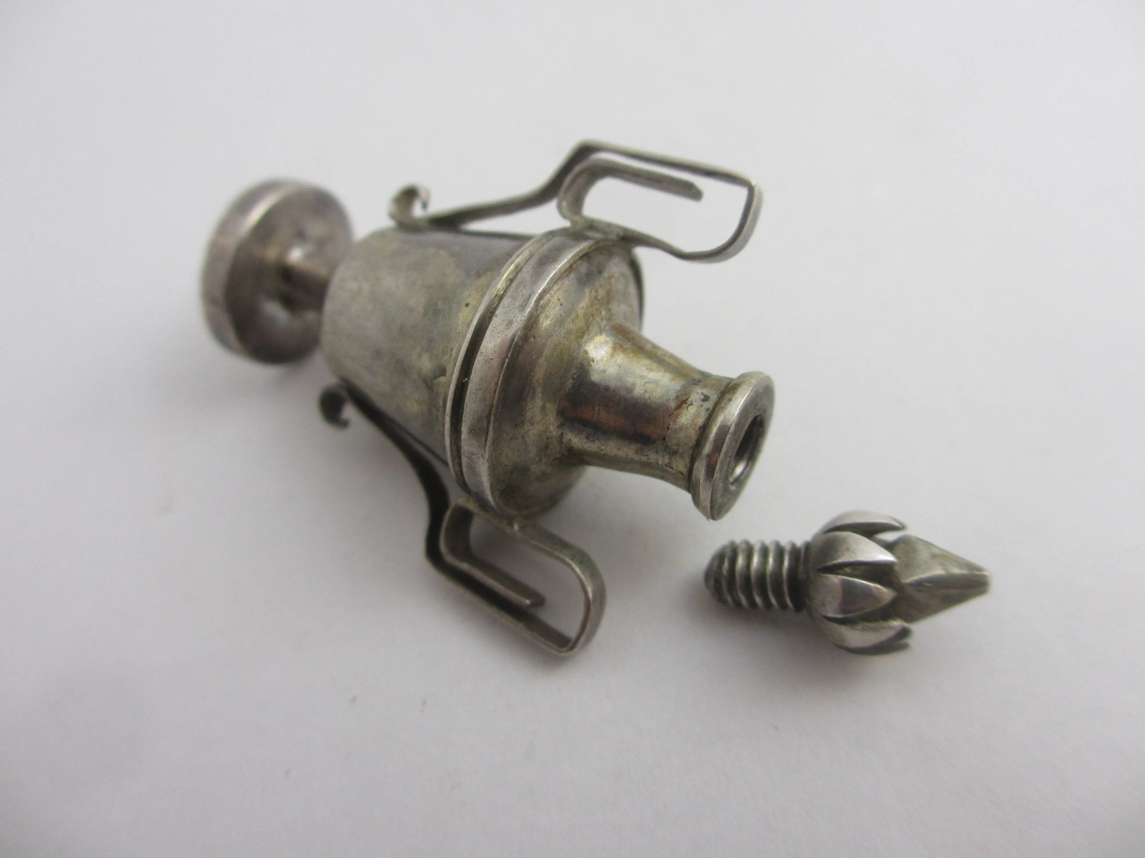 Sterling Silver Urn or Vase Scent Bottle Pendant Vintage Art Deco