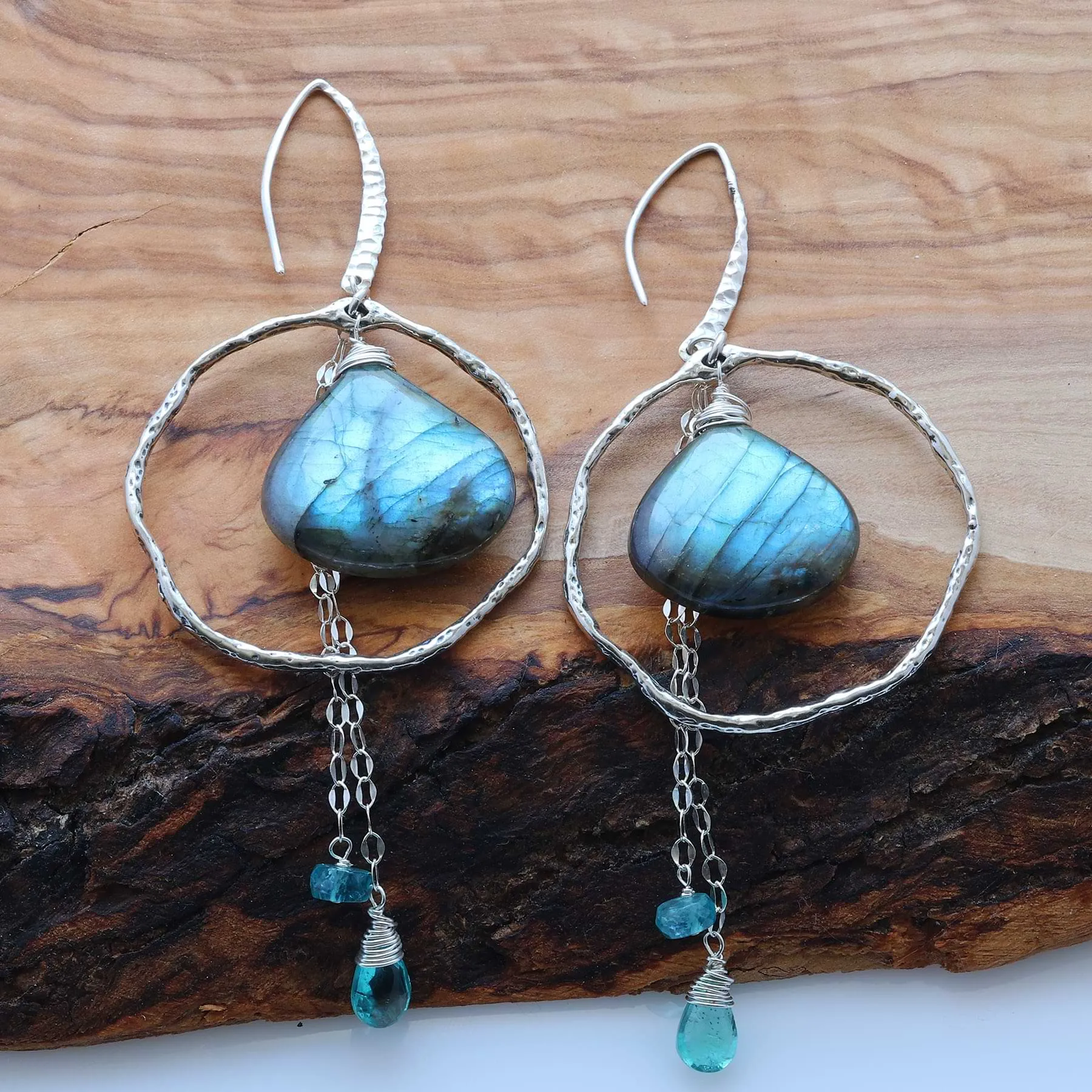 Vamp - Labradorite Sterling Silver Hoop Earrings