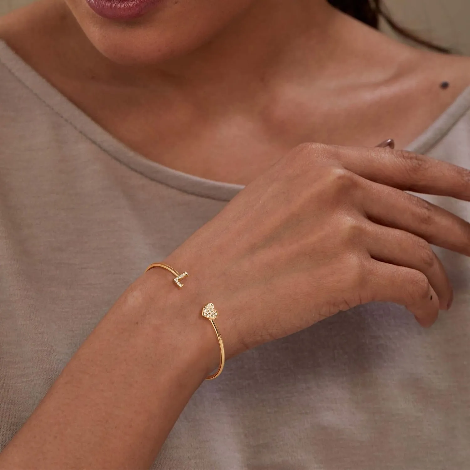 WFYOU Gold Initial Bracelets for Women Non Tarnish Dainty 14k Gold Plated Heart Initial Bracelet Letter A-Z Personalized Adjustable Bangle Bracelets Name Cuff Bracelet Birthday Gifts for Women Jewelry