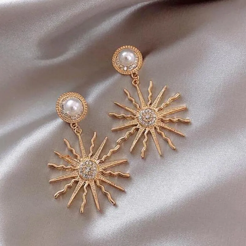 Women Wild Sun Design Long Drop Big Pearl Round Earrings