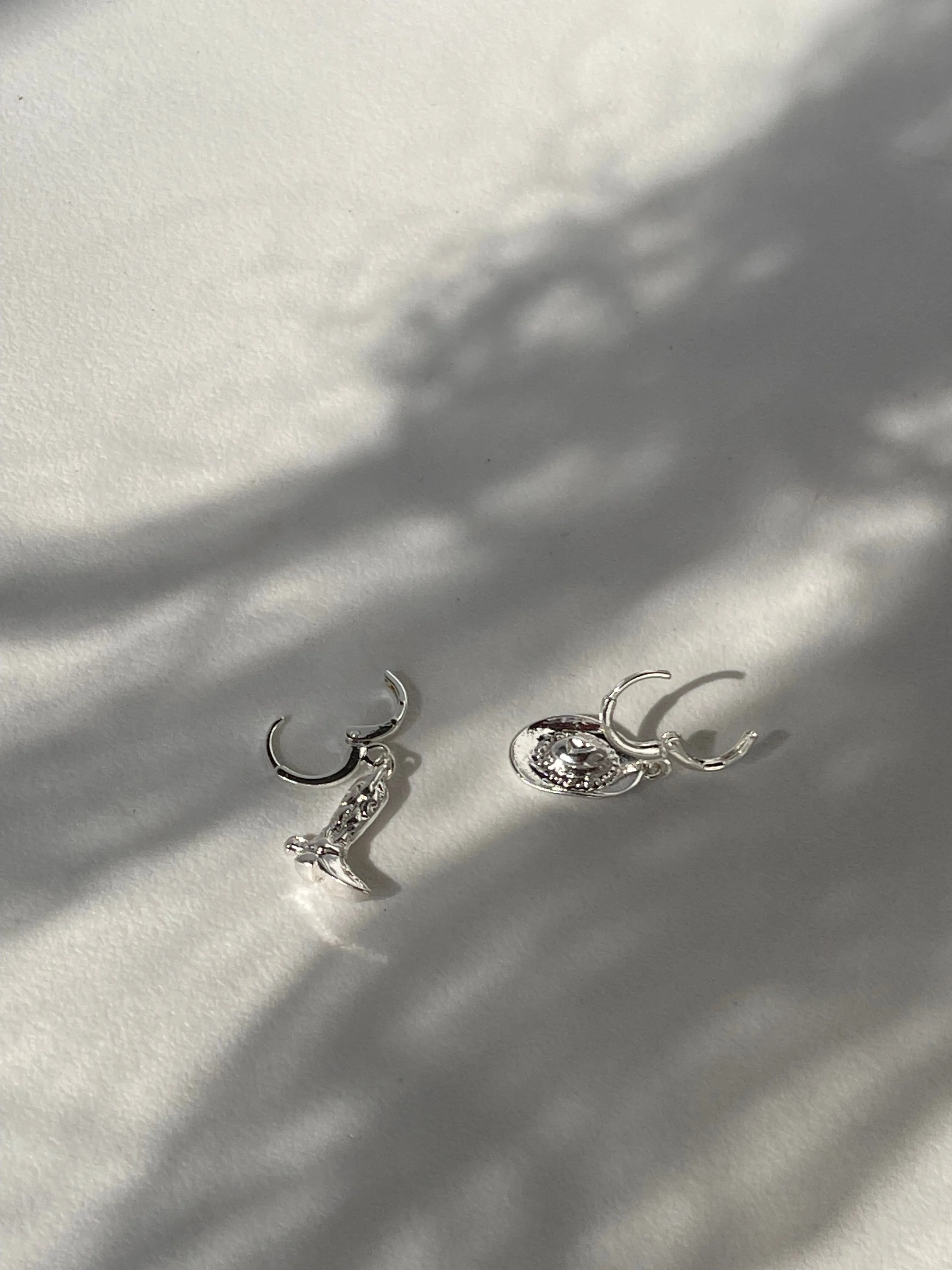Yoakam Cowboy Boot & Hat Drop Earring In Silver