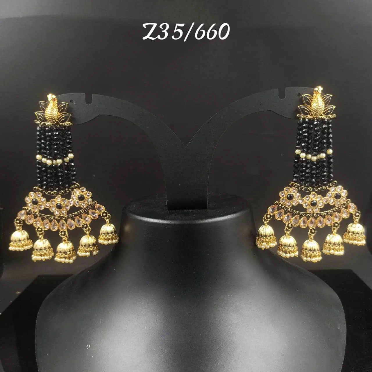 ZEVAR I Kundan Earrings - Exquisite Traditional Jewelry